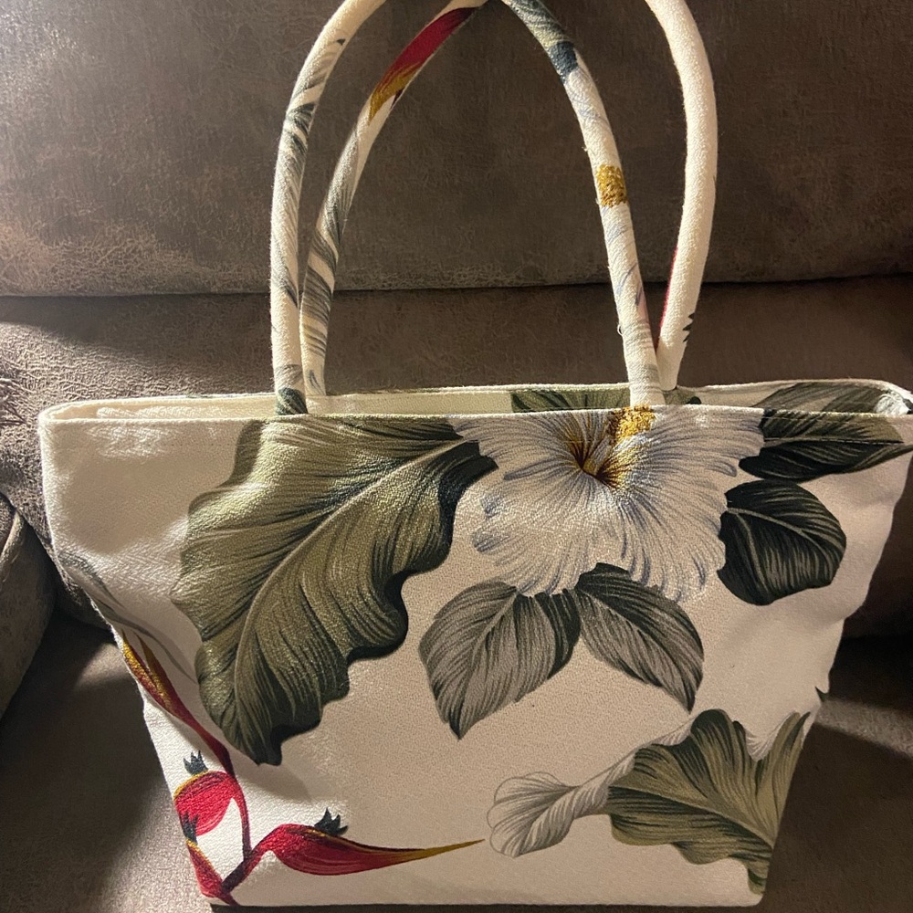 Happa Canvas Hawaiian purse - Floral Cream and Green